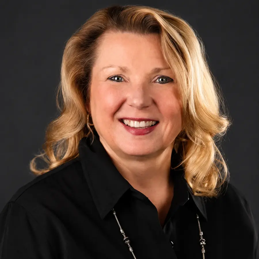 Kim I. Mislich, real estate broker with HomeSmart Realty Group of IL